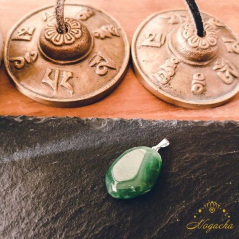 pendentif-pierre-roulee-aventurine