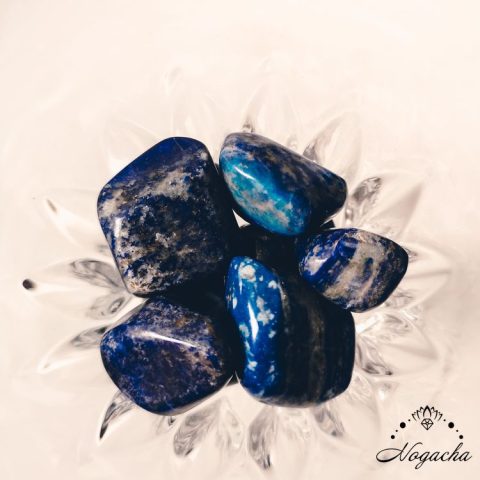 pierre-roulee-lyon-lapis-lazuli