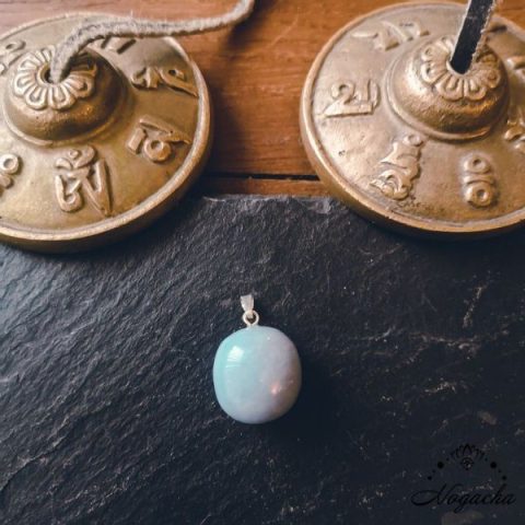 pendentif-angelite-pierre-roulee