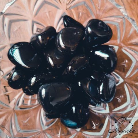 pierre-roulee-obsidienne-noire-mexique