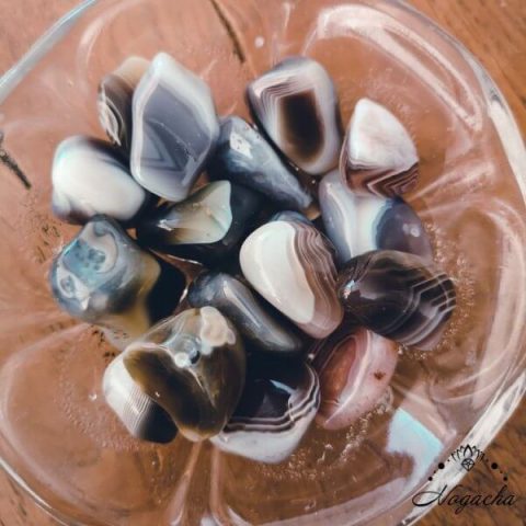 pierre-roulee-lyon-agate-botswana