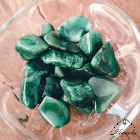 pierre-roulee-lyon-jade-africain-budstone