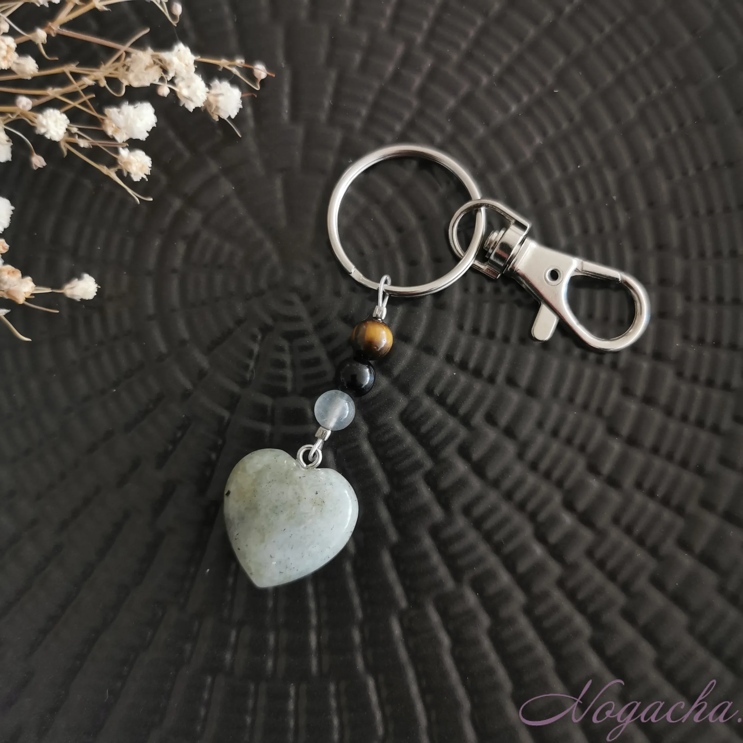 porte-clef-pierre-protection